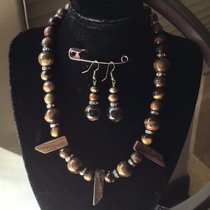 Handmade tigers eye necklace and earring set with toggle closure